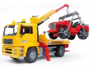 CAMION MAN TGA 41.440 CON GRUA REMOLQUE Y JEEP 1:16