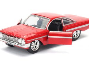 AUTO CHEVY IMPALA RAPIDO Y FURIOSO 1:32