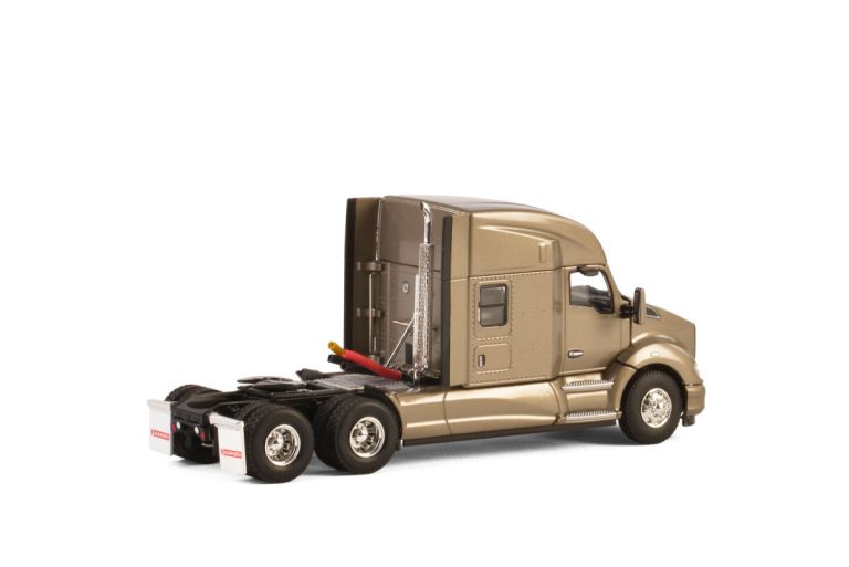 usa-basic-line-kenworth-t680-6x4-silver