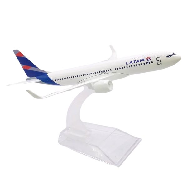 AVION BOEING 737-800 LATAM 1:400