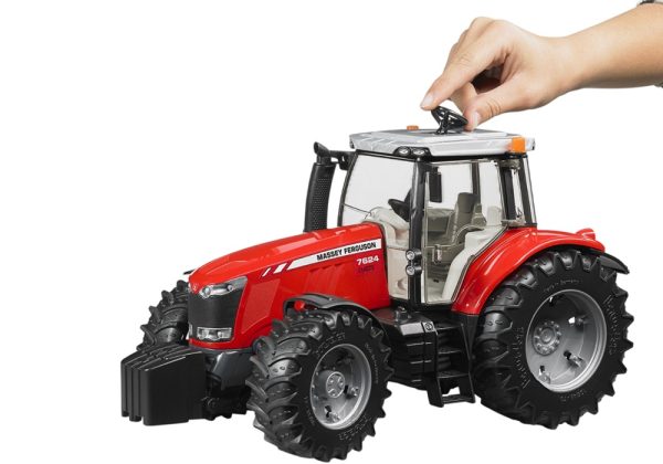 TRACTOR MASSEY FERGUSON 7624 DYNA-6 1:16 - Imagen 6