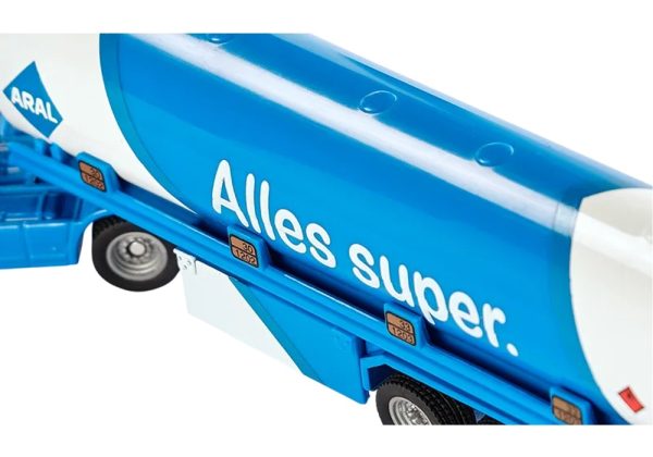 CAMION VOLVO FH 4X2 CON ESTANQUE COMBUSTIBLE ARAL 1:87 - Imagen 4