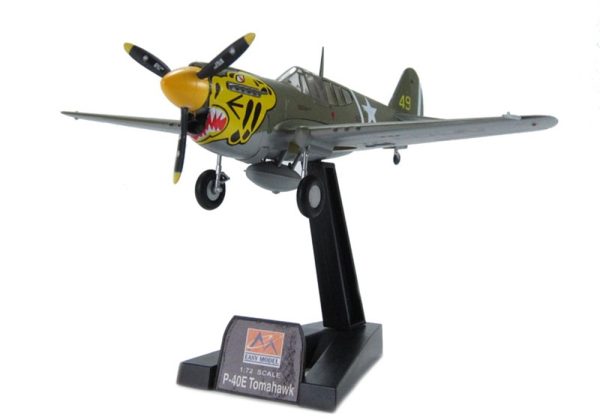 AVION P-40E TOMAHAWK 1942 WORLD WAR II 1:72