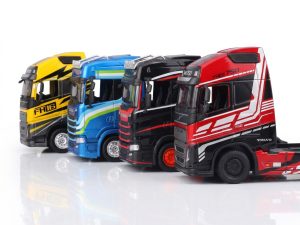 PACK X4 CAMIONES ESCALA 1:43 BBURAGO – SCANIA 770S V8 & VOLVO FH16 GLOBETROTTER XXL